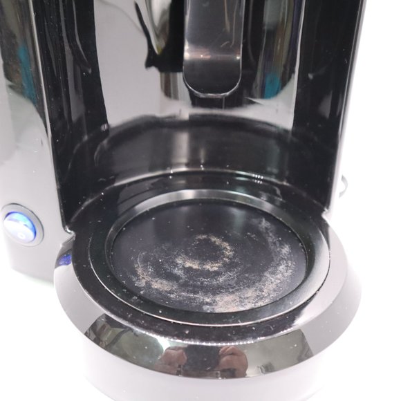 Black & Decker Coffee Maker ONLY CM0750 5 Cup tested and working for parts - Picture 3 of 15